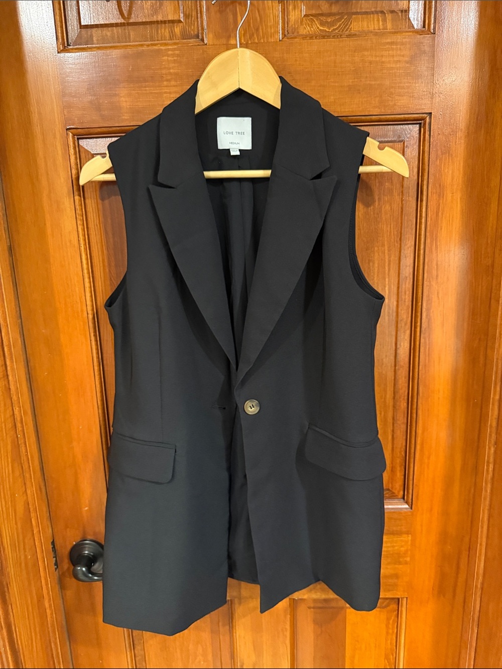 Love Tree Black Sleeveless Tailored Blazer Vest